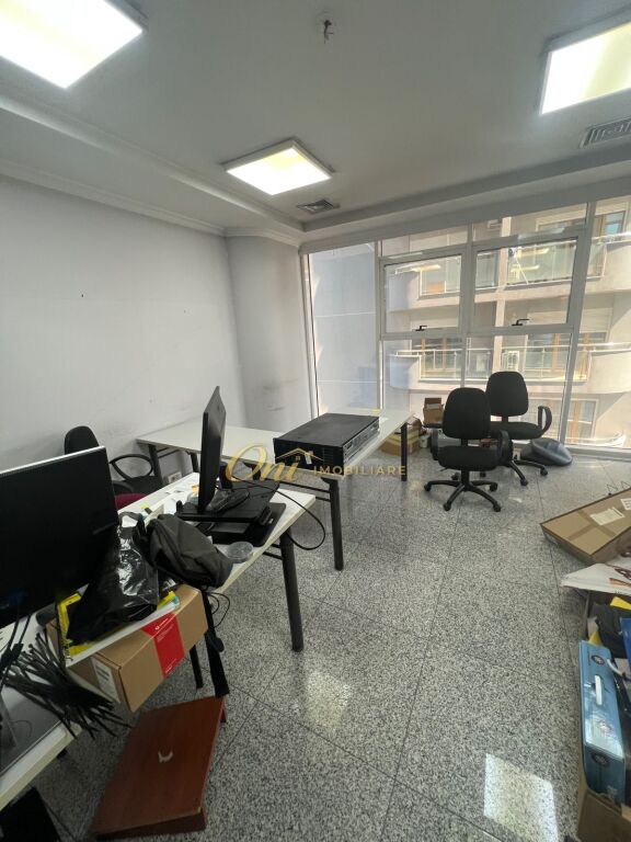 BLLOK, LOCALE UFFICIO IN AFFITTO