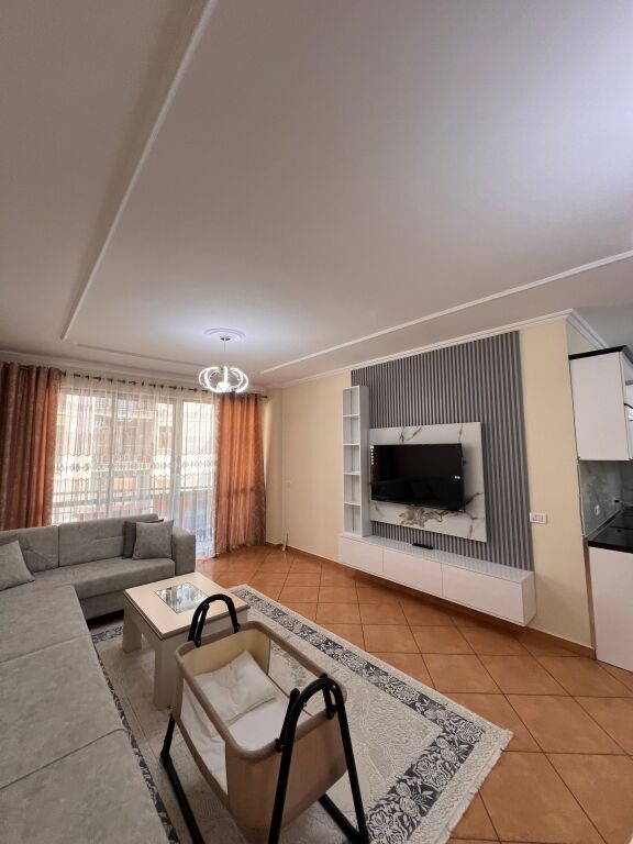 Affittasi 2+1+1 Yzberisht Boulevard 60.000 lek