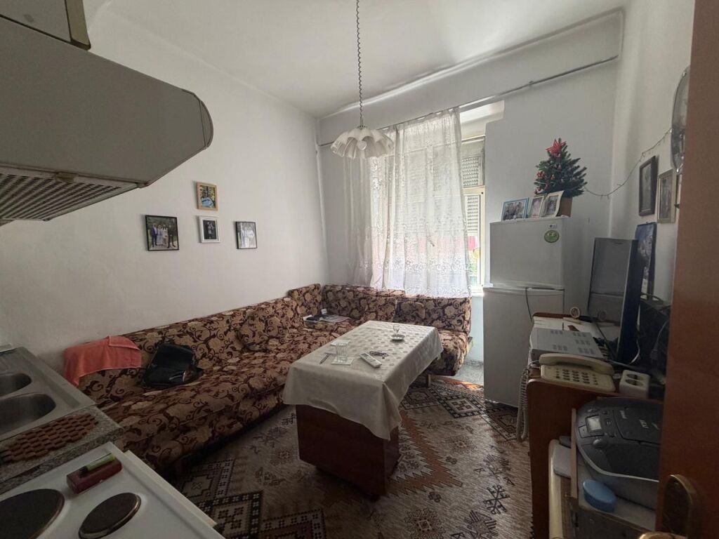 2+1 apartment for rent at Kinema Agimi in Bllok