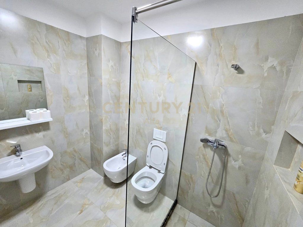 IN AFFITTO, APPARTAMENTO 2+1+2 A SELITË!