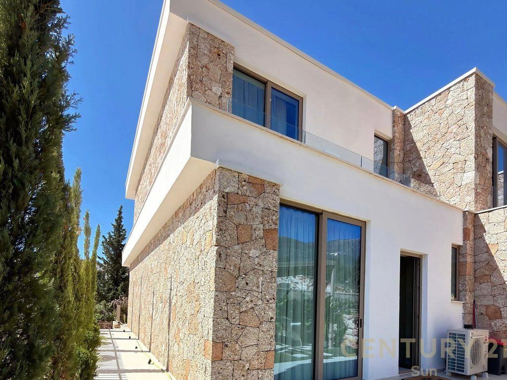 LUXURY VILLA PER SHITJE | DRYMADHES – DHERMI 850,000 €