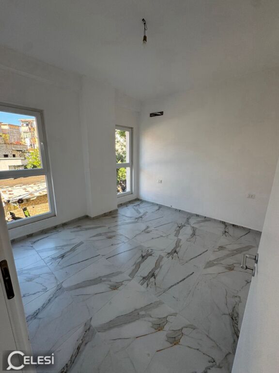 Qera | Apartament 1 + 1 | Rruga Dritan Hoxha | 45.000 leke/muaj