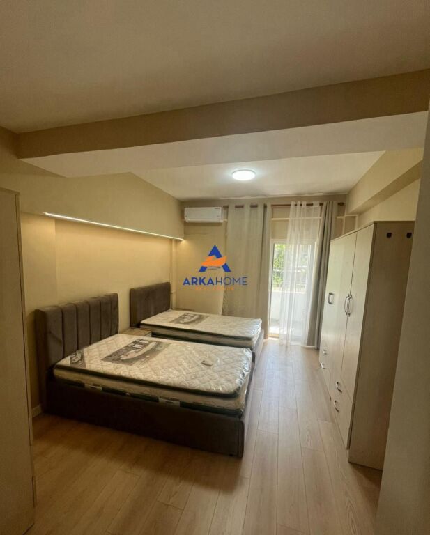 JEPET APARTMENT ME QERA 1+1+BALLKON "RRUGA SANDER PROSI" 58.000 LEKE