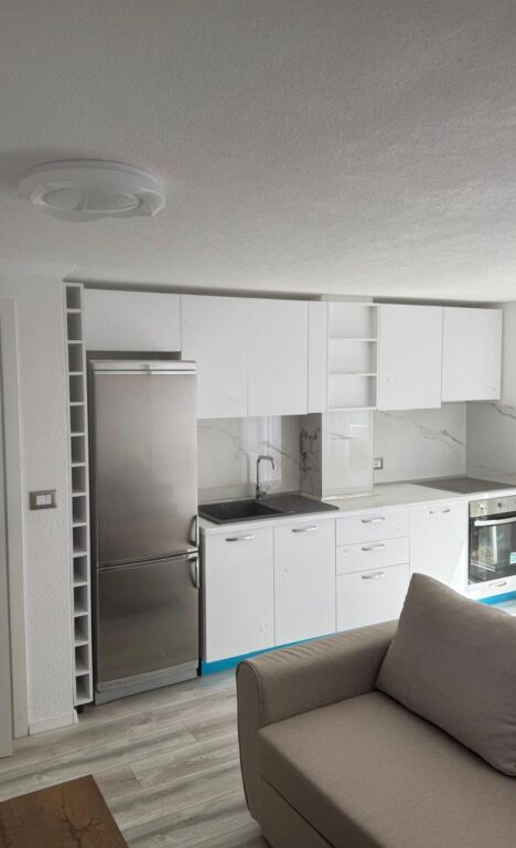 Apartament me qera 1+1 5 Maji