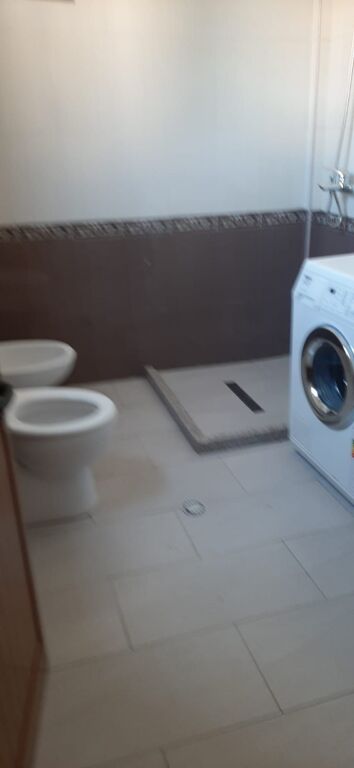 For rent 2+1 apartment, Gjon Mili street near Frigoriferit 400 thousand old lek