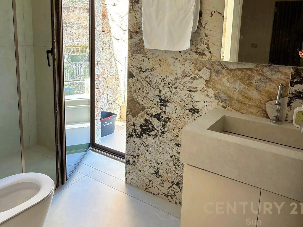 LUXURY VILLA PER SHITJE | DRYMADHES – DHERMI 850,000 €