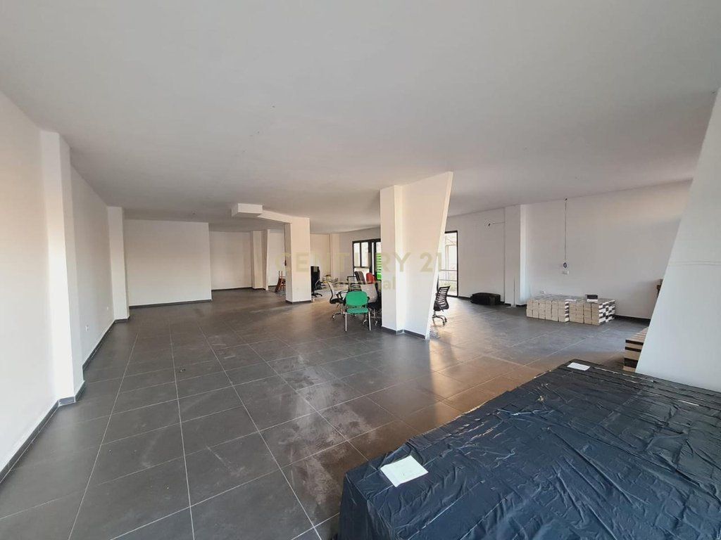 OFFICE SPACE FOR RENT – NEAR THE ZOOLOGICAL GARDEN