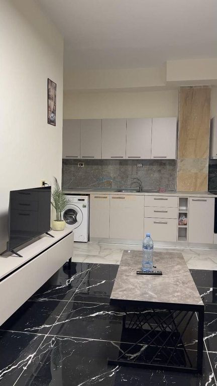 Qira, Apartament 1+1, Alidemi, Tirane.