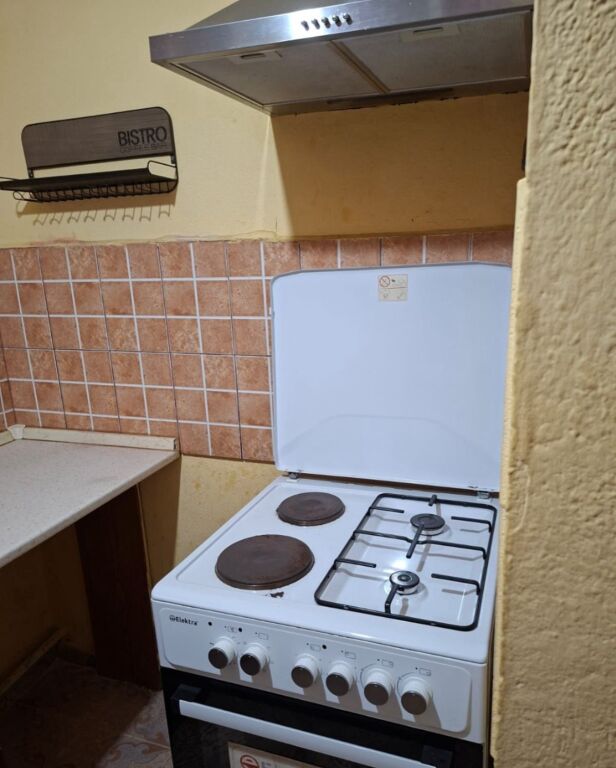 For rent Apartment 2+1, Komuna Parisit near Kristal Center 650 thousand old lek
