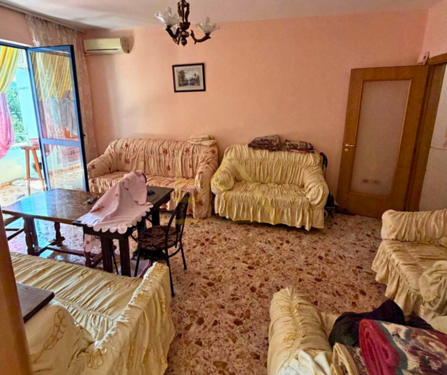 SHITET APARTAMENT 1+1 – RRUGA E ELBASANIT, TIRANË