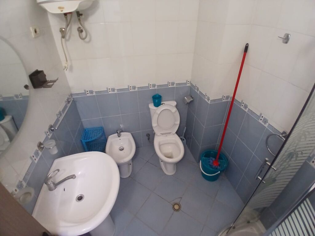 Jepet Me Qera Apartament 1+1+1 Ballkon