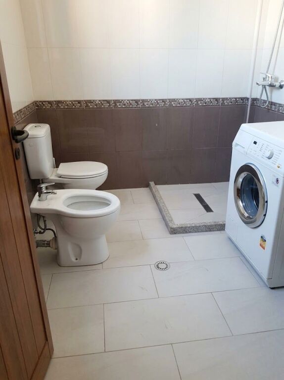Apartament 2+1 me qira – Rruga Siri Kodra !