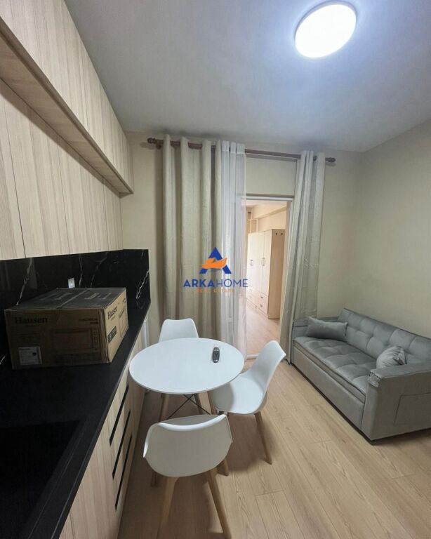 JEPET APARTMENT ME QERA 1+1+BALLKON "RRUGA SANDER PROSI" 58.000 LEKE