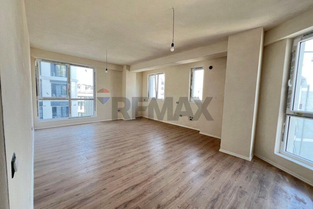 For sale, Apartment 3+1+2, Bega 07 Paris Commune