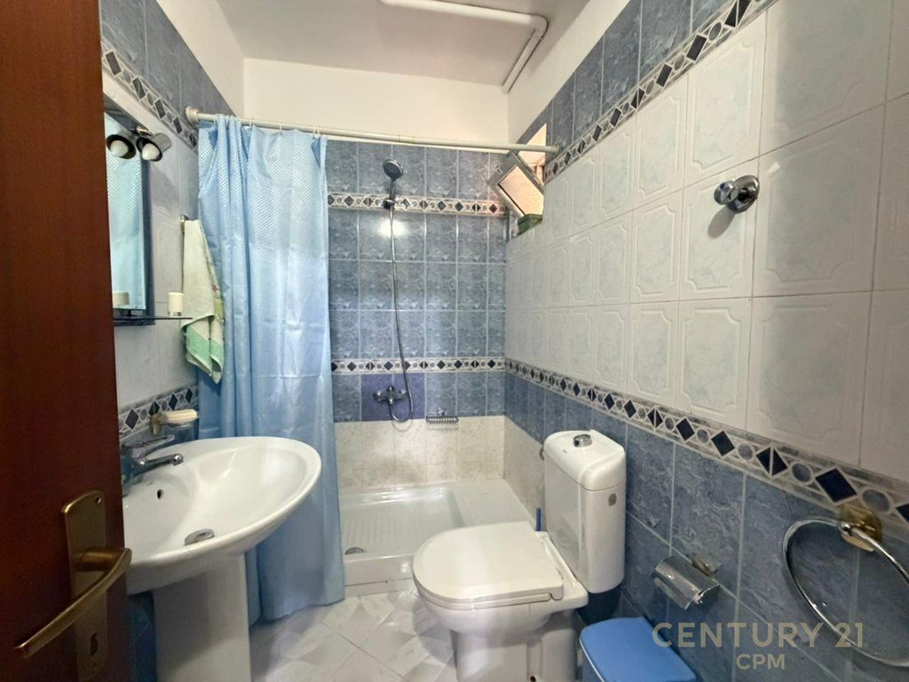 2+1 APARTMENT FOR RENT NEAR THE NEW MARKET 700 € /Month