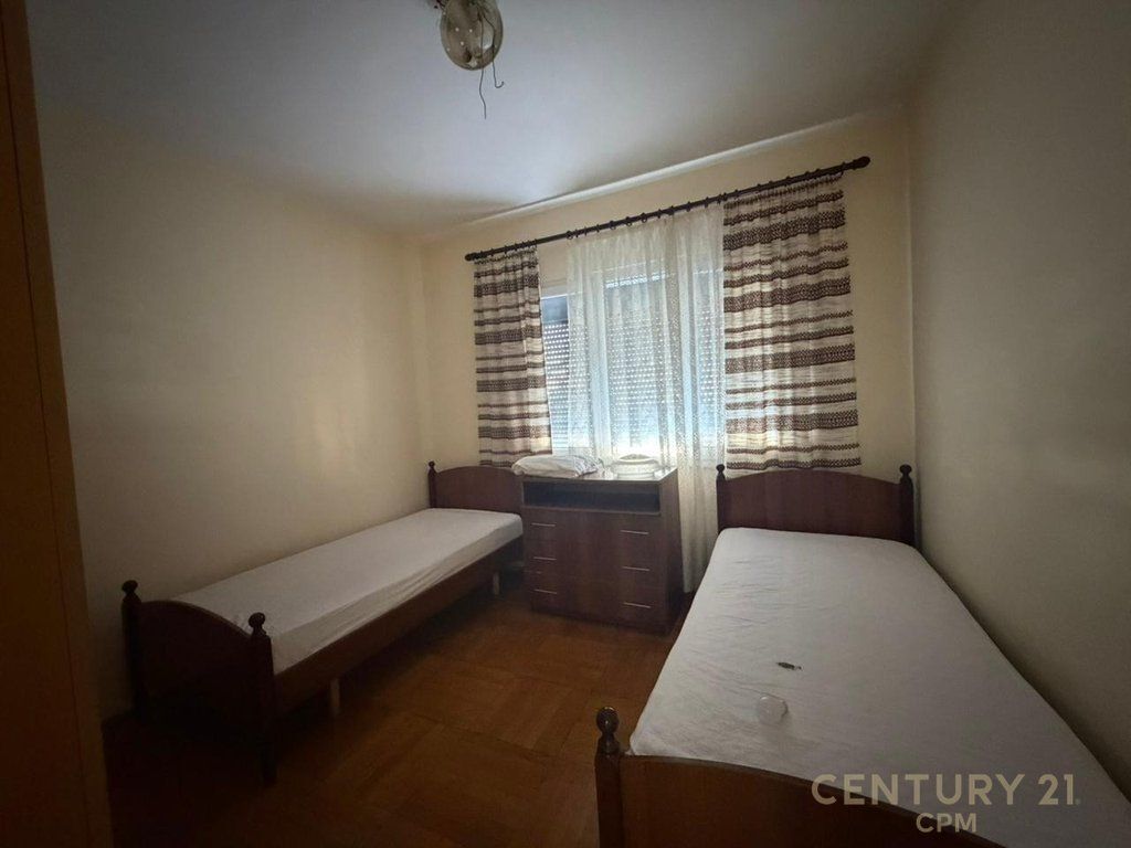 2+1 APARTMENT FOR RENT NEAR THE NEW MARKET 700 € /Month