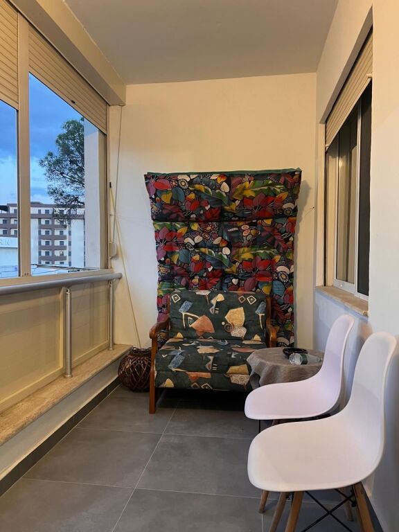 Shitet Apartament 1+1 – Mali i Robit