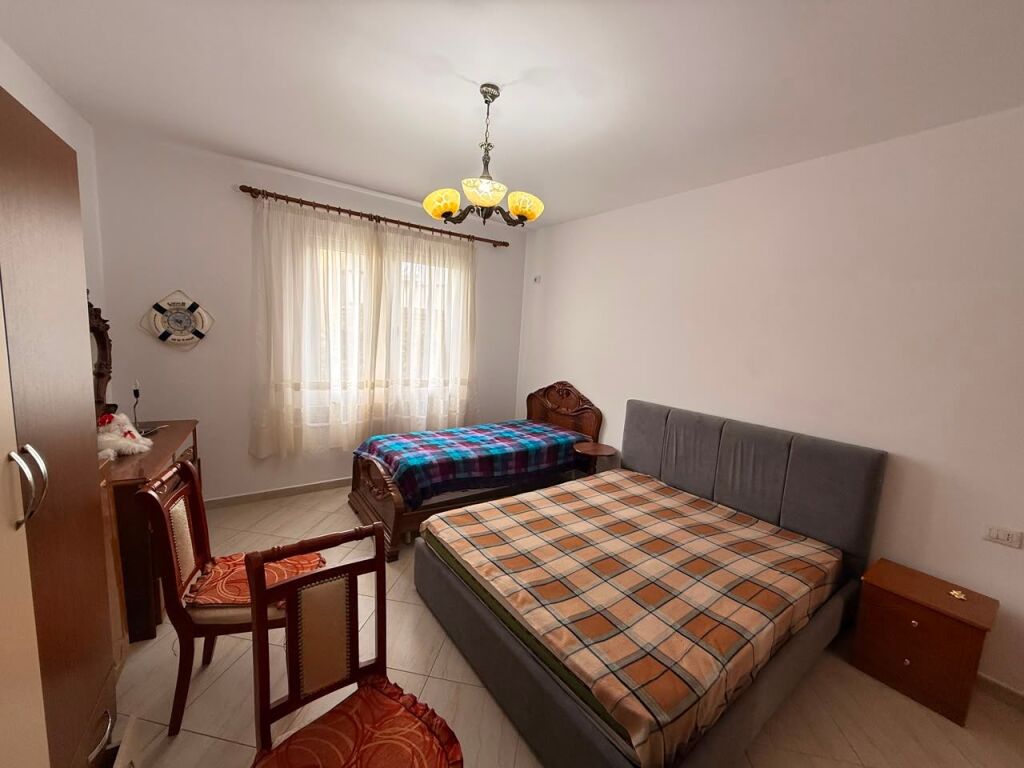 Apartment 3+1+2 for rent at Pazari i Ri .