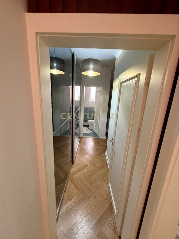 APPARTAMENTO 2+1+2 IN AFFITTO SENZA SPESE CONDOMINIALI, VICINO AL GIARDINO ZOOLOGICO - 110000 ALL 1.200 € /Mese 110.000 Lek /Mese
