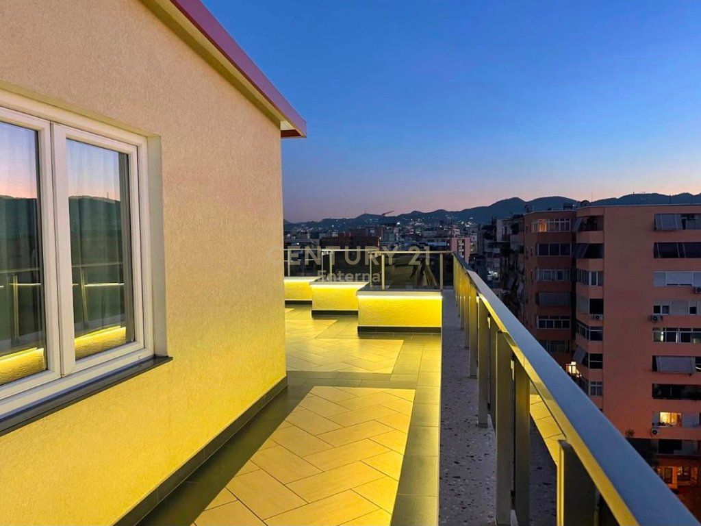 Ish Blloku - Luxury Penthouse for Rent 100m2 + 130m2 Veranda