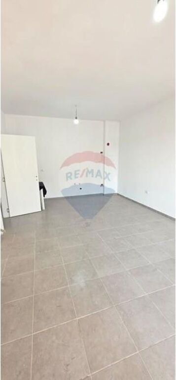 Appartamento - In Vendita - Villa L, Tirana(ID: 530561001-269)