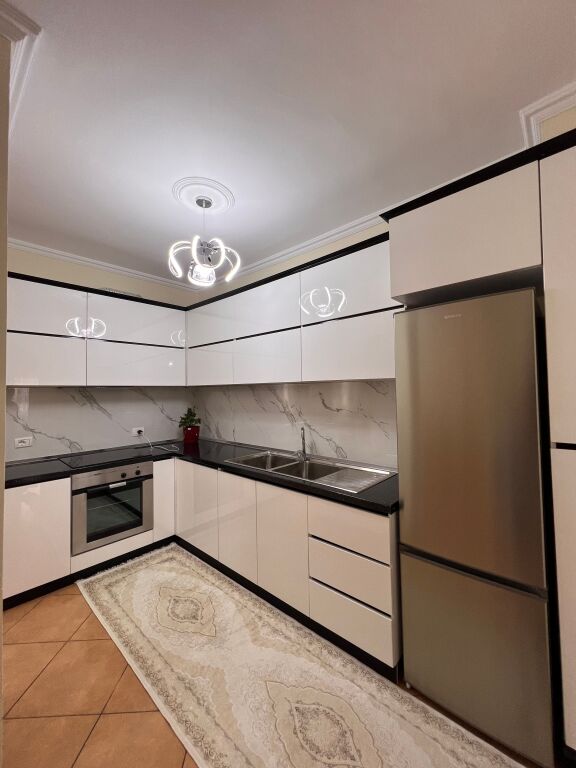Affittasi 2+1+1 Yzberisht Boulevard 60.000 lek