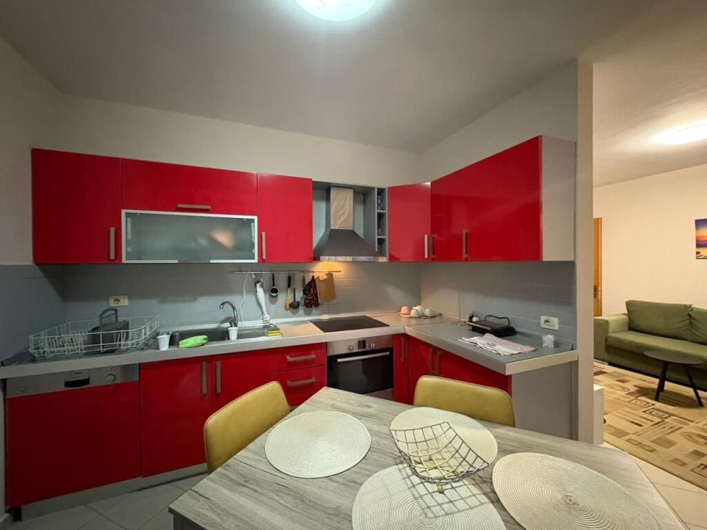 Apartament 2+1 me qira tek Selvia