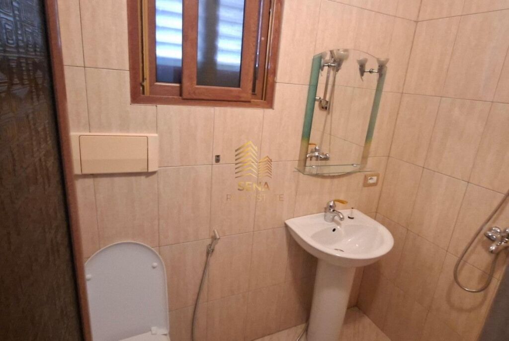 Qira, Apartament 3+1+2WC+blk+P, Rruga Elbasanit(Afer Ambasades Turke), 50.000 Lek/muaj