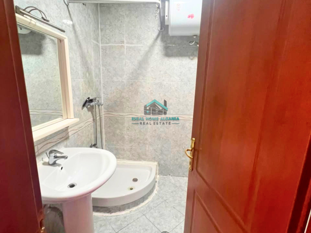 APARTAMENT 2+1 NË SHITJE – 21 DHJETORI, TIRANË