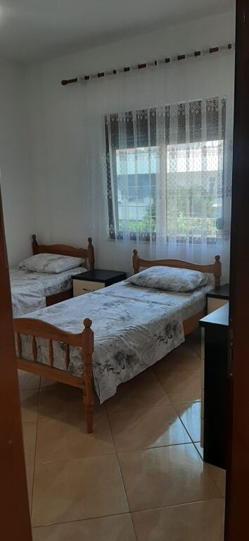 For rent Apartment 2+1, Gjon Mili street near Frigoriferit  400 thousand old lek