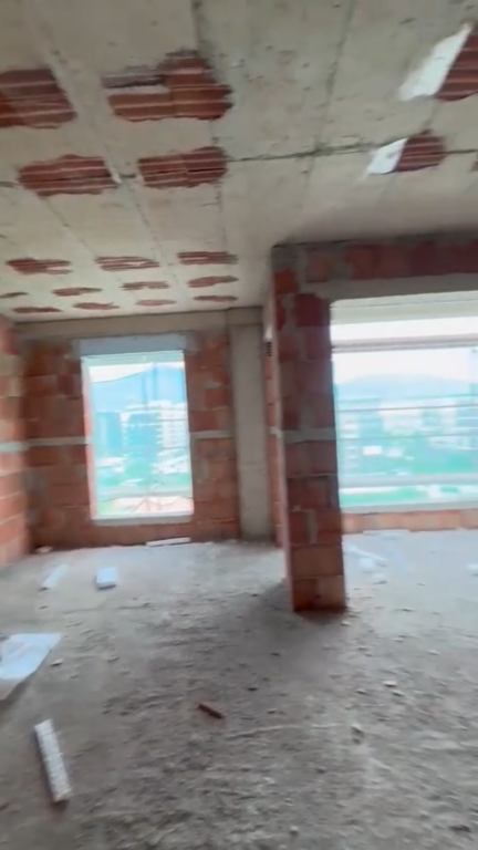 Apartament 1+1+ parkim per shitje Paskuqan !
