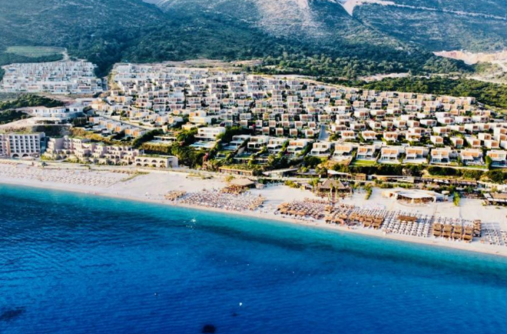 🔥 SUPER ÇMIM – VILË PREMIUM PËR SHITJE | GREEN COAST 2 🔥