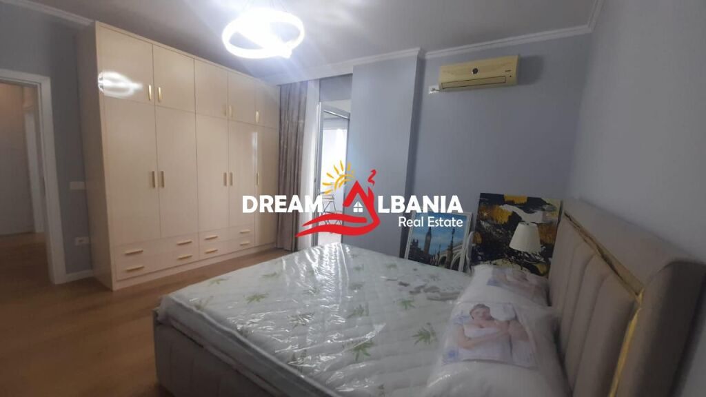 Appartamento super lussuoso 2+1+2 con posto auto a Zogu i Zi vicino al Ring Center (ID 42214456)