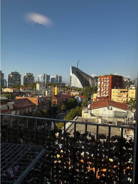 JEPET ME QIRA 1+1 MODERN – PRANË STADIUMIT DINAMO
