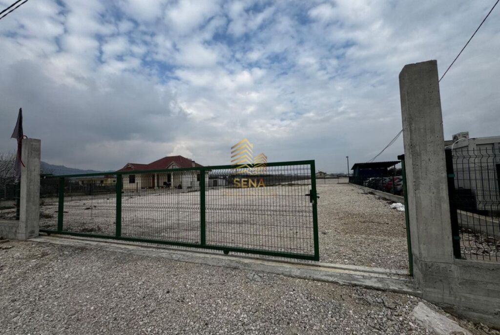 Land for rent 1000m², Rinas, 60,000 Lek/Month