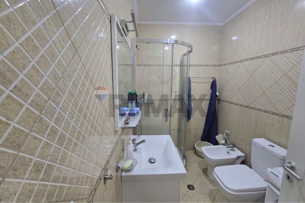 🏡 APARTAMENT 1+1 PËR SHITJE, LUNGOMARE – VLORË 🌊