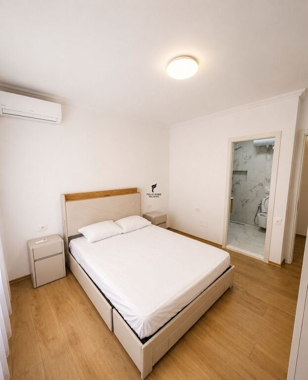 APARTAMENT ME QERA 2+1+2 QENDER 100.000 LEKE FH-91065