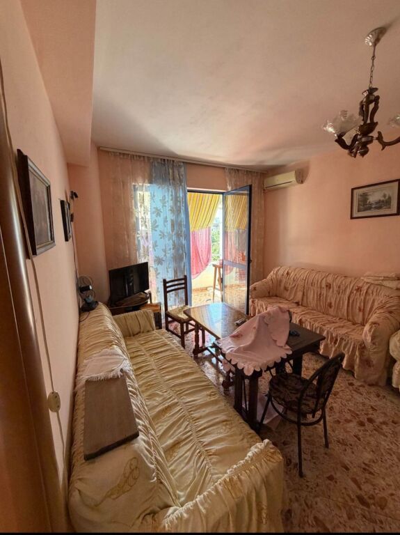 Apartament 1+1 per shitje Rruga e Elbasanit !