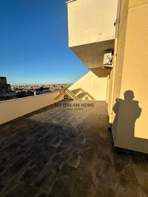 FOR RENT APARTMENT 2+1+VERANDA BEACH DURRES!