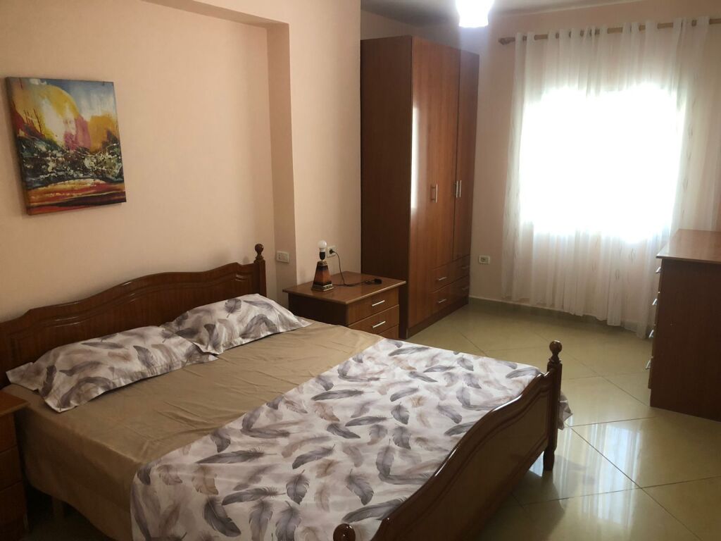 Apartment 2+1 for rent at Rr Margarita Tutulani
