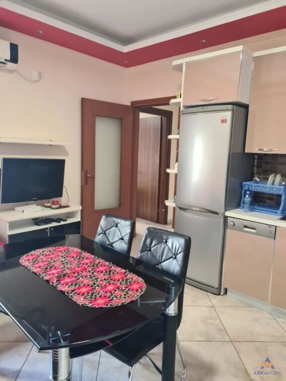 AFFITTASI APPARTAMENTO 2+1+BALCONE "GIARDINO ZOOLOGICO" 650 EURO