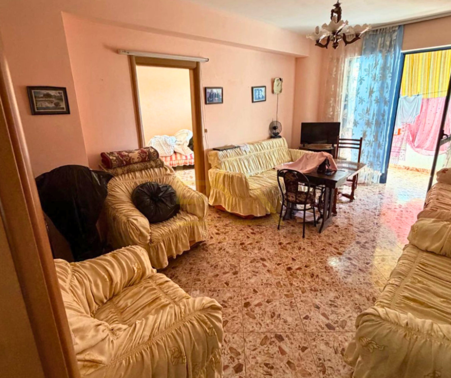SHITET APARTAMENT 1+1 – RRUGA E ELBASANIT, TIRANË