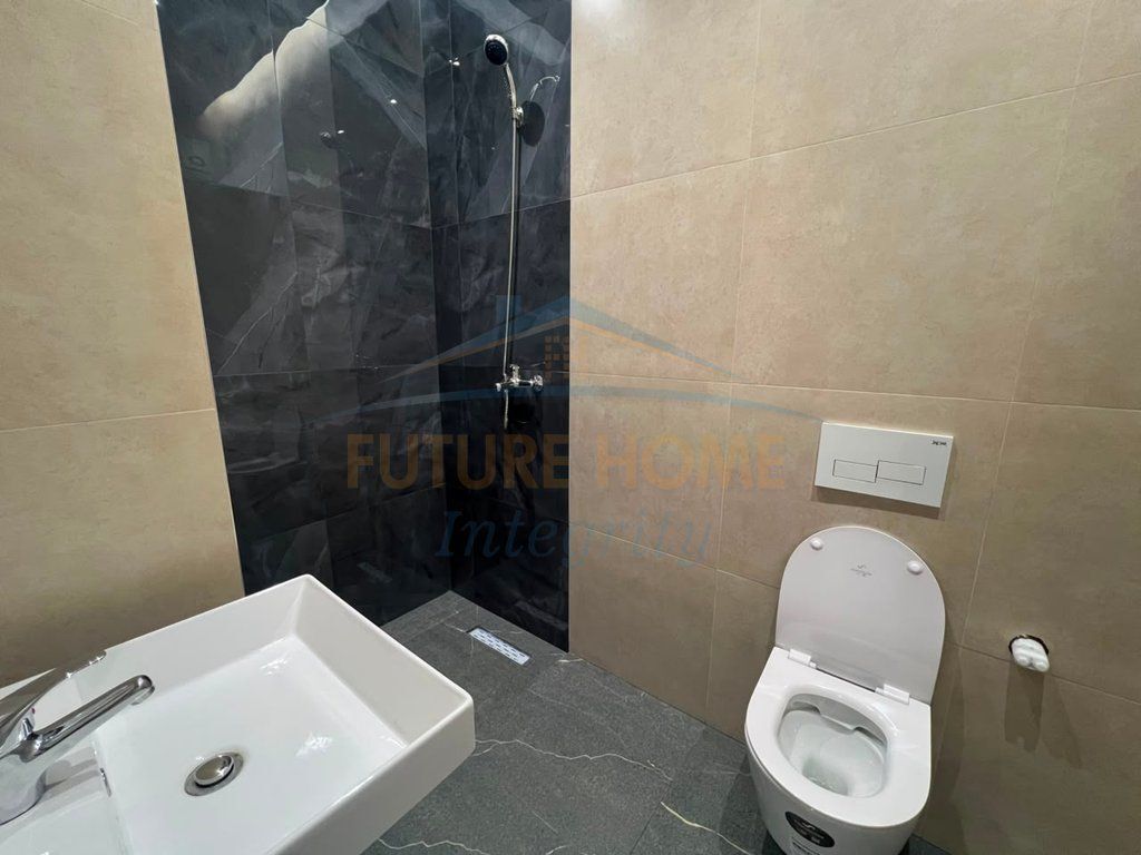 Apartament ne shitje 1+1, Rezidenca Porta Tirana e Re, Tiranë.