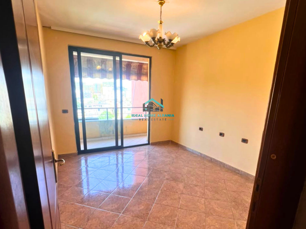 APARTAMENT 2+1 NË SHITJE – 21 DHJETORI, TIRANË