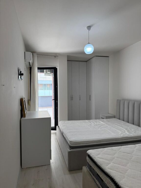 Jepet me qera apartament 2+1 ne rrugen Panorama F  ID 5448