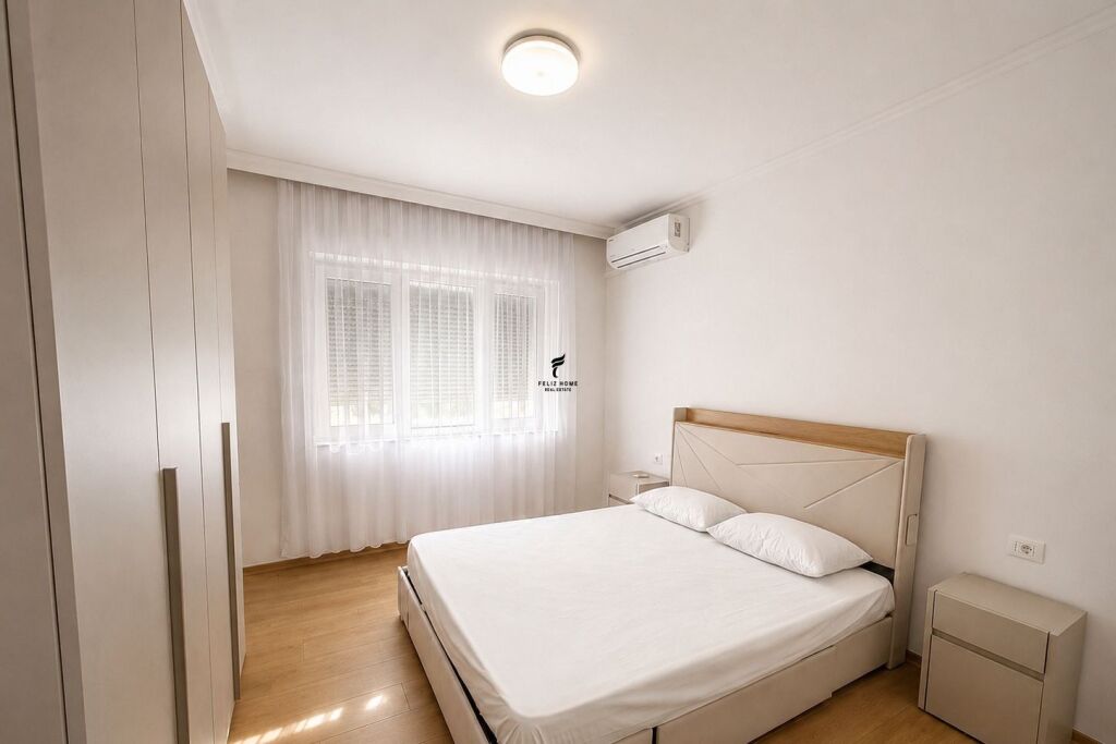 APARTAMENT ME QERA 2+1+2 QENDER 100.000 LEKE FH-91065
