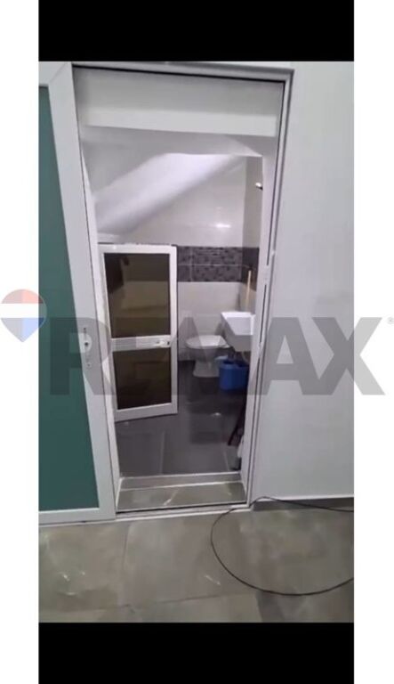 🏪 SHOP FOR RENT – LUNGOMARE, VLORA 🌊✨