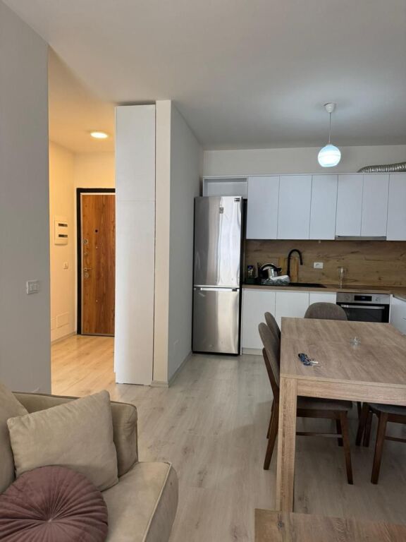 Jepet me qera apartament 2+1 ne rrugen Panorama F  ID 5448