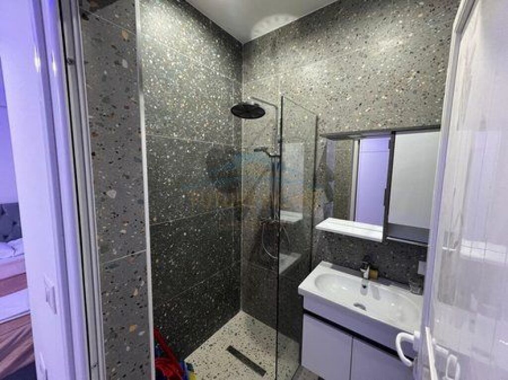 Shitet, Apartament 1+1, Rruga Dritan Hoxha