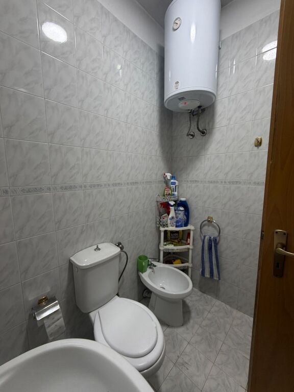 Apartament me qira 2+1, Kinema Agimi